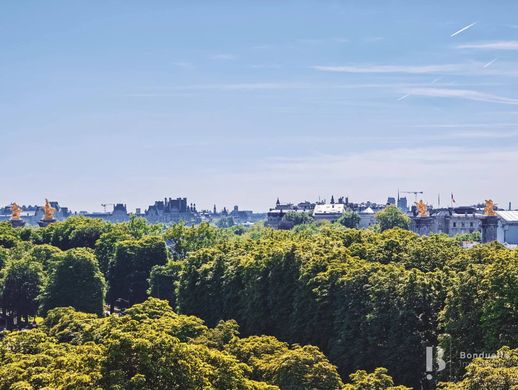 Apartment in Champs-Elysées, Madeleine, Triangle d’or, Paris