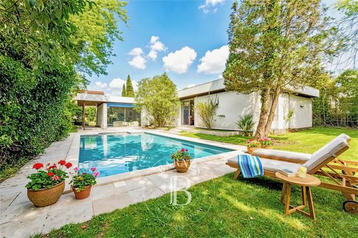 Villa in Bordeaux, Gironde