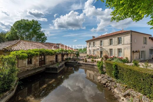 Luxury home in Jonzac, Charente-Maritime