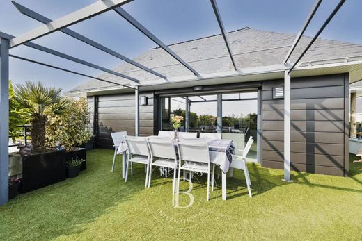 Apartment / Etagenwohnung in Pornichet, Loire-Atlantique