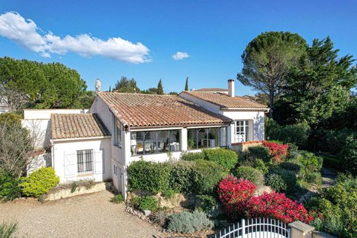 Элитный дом, Uzès, Gard