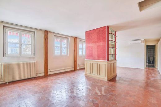 Apartment in Monceau, Courcelles, Ternes, Paris