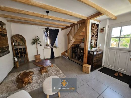 Luxury home in Benon, Charente-Maritime