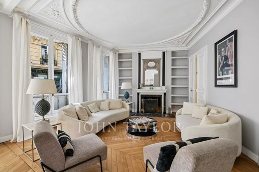 Apartment in La Muette, Auteuil, Porte Dauphine, Paris