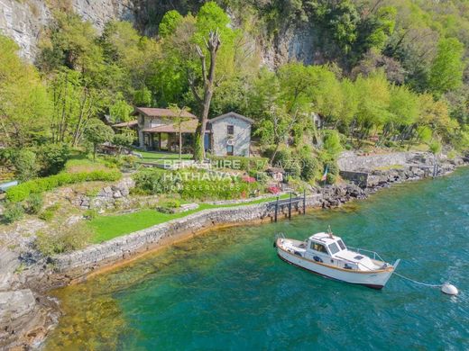 Villa a Faggeto Lario, Como
