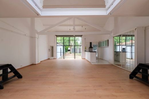 Ivry-sur-Seine, Val-de-Marneの高級住宅