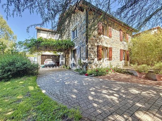 Πολυτελή κατοικία σε Poule-les-Écharmeaux, Rhône