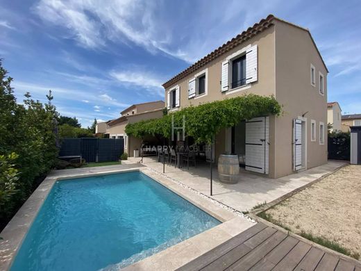 Casa de lujo en Maussane-les-Alpilles, Bocas del Ródano