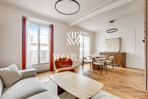 Apartment in Champs-Elysées, Madeleine, Triangle d’or, Paris