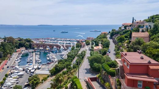 Вилла, Théoule-sur-Mer, Alpes-Maritimes