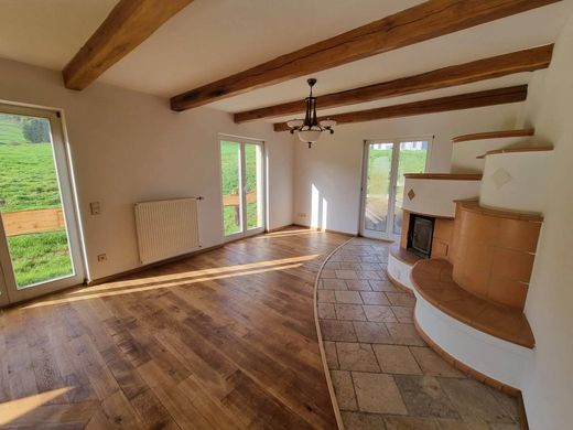 Casa di lusso a Bastendorf, Tandel