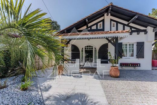 Villa in Pyla sur Mer, Gironde