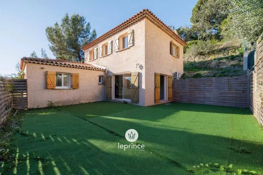 Luxus-Haus in Nizza, Alpes-Maritimes
