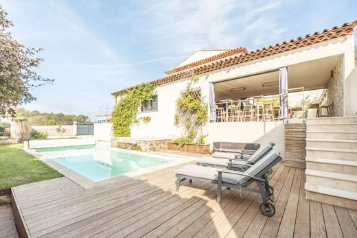 Luxury home in Cucuron, Vaucluse