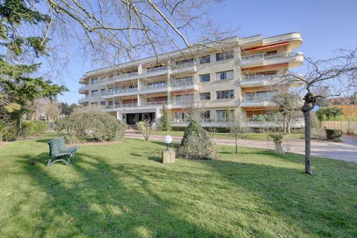 Apartment / Etagenwohnung in Saint-Maur-des-Fossés, Val-de-Marne