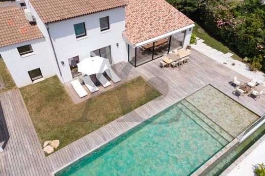 Вилла, Villeneuve-Loubet, Alpes-Maritimes