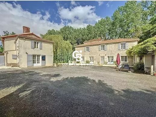 Hotel in Sainte-Hermine, Vendée
