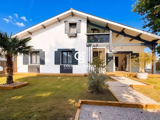 Luxury home in Andernos-les-Bains, Gironde