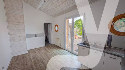 Luxury home in Gujan-Mestras, Gironde