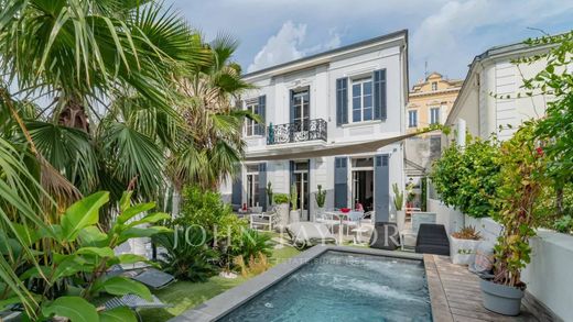 منزل ﻓﻲ كان, Alpes-Maritimes