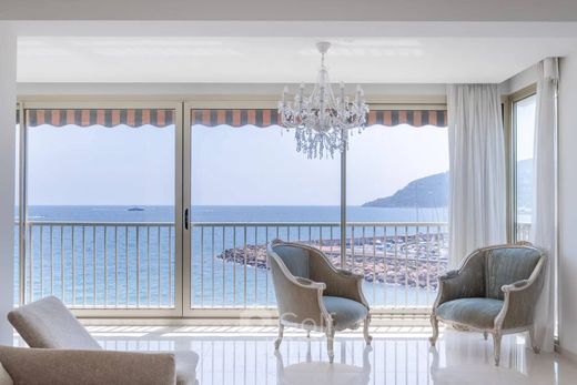 Apartment in Mandelieu-la-Napoule, Alpes-Maritimes