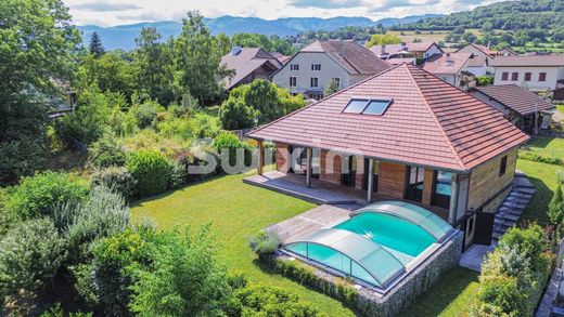 Luxury home in Grilly, Ain