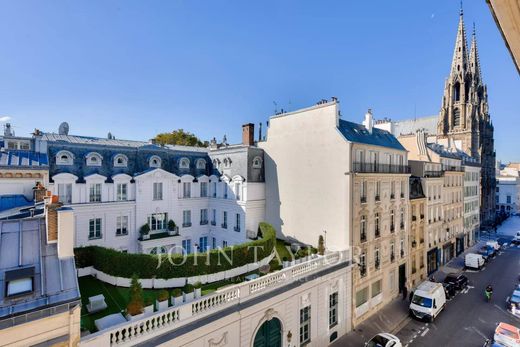 Apartment / Etagenwohnung in Tour Eiffel, Invalides – Ecole Militaire, Saint-Thomas d’Aquin, Paris