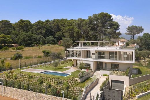 Luxus-Haus in Mougins, Alpes-Maritimes