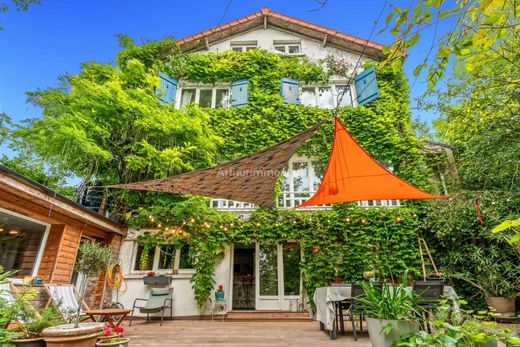 Luxury home in Thorigny-sur-Marne, Seine-et-Marne