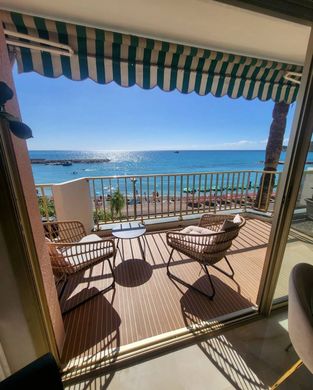 Appartement in Roquebrune-Cap-Martin, Alpes-Maritimes