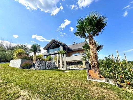 Casa di lusso a Rumilly, Alta Savoia
