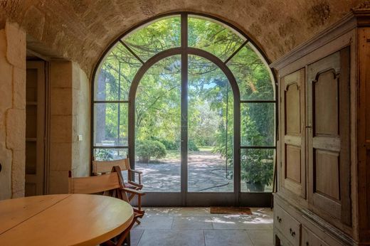 Элитный дом, Uzès, Gard