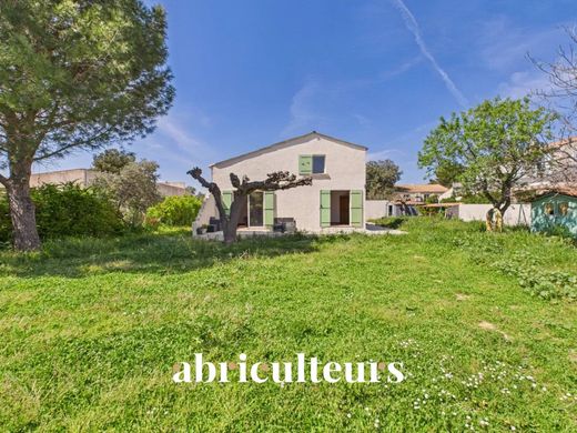 Luxury home in Lambesc, Bouches-du-Rhône
