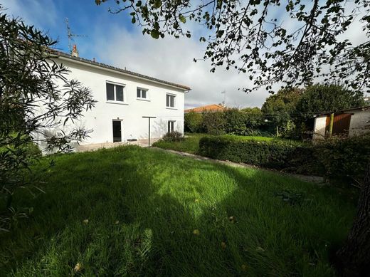 호화 저택 / La Jarne, Charente-Maritime