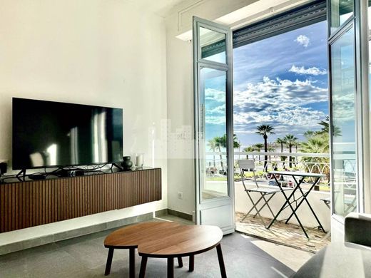 ニース, Alpes-Maritimesのアパートメント