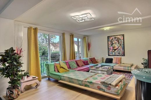 Casa di lusso a Gournay-sur-Marne, Seine-Saint-Denis