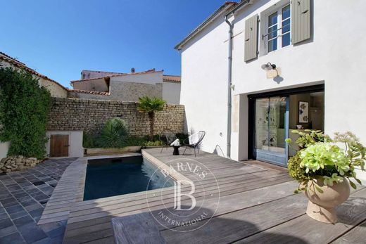Casa di lusso a La Flotte, Charente-Maritime