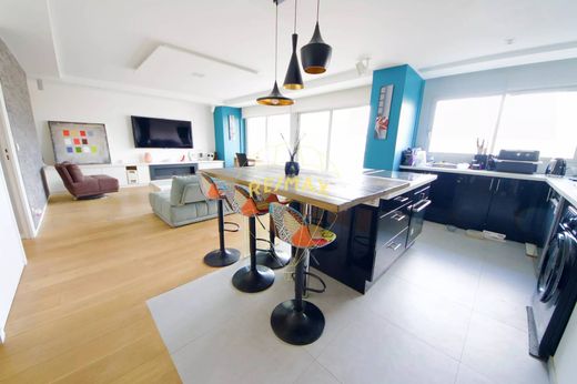 Piso / Apartamento en Puteaux, Altos de Sena