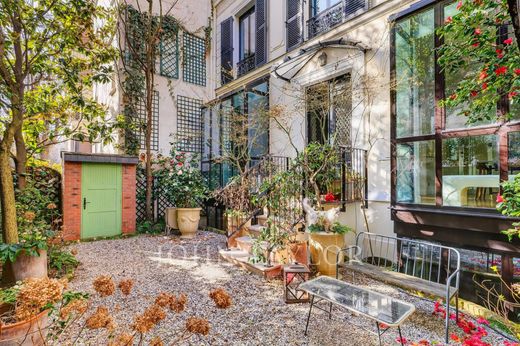 Luxury home in La Muette, Auteuil, Porte Dauphine, Paris