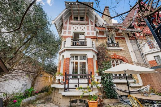 Casa de lujo en Boulogne-Billancourt, Altos de Sena