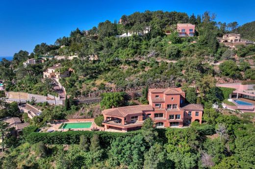 빌라 / Théoule-sur-Mer, Alpes-Maritimes