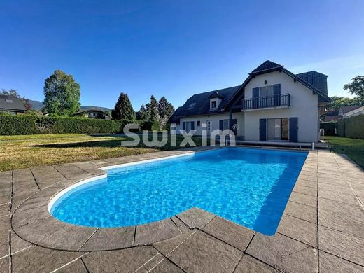 Luxury home in Cessy, Ain