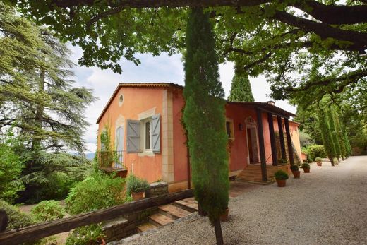 Luxe woning in Châteauneuf-Grasse, Alpes-Maritimes