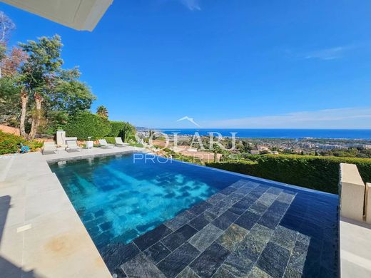 Villa en Mandelieu-la-Napoule, Alpes Marítimos