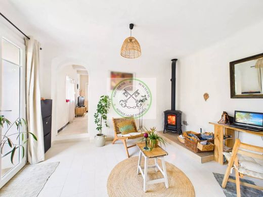 Luxury home in Roquebrune-sur-Argens, Var