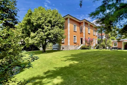 Villa in Arbedo, Bellinzona District