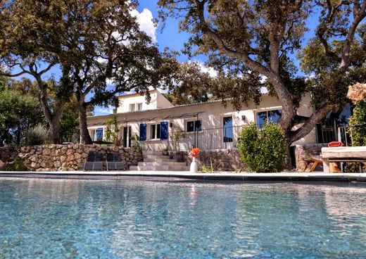 Rustico o Casale a Les Adrets-de-l'Estérel, Var