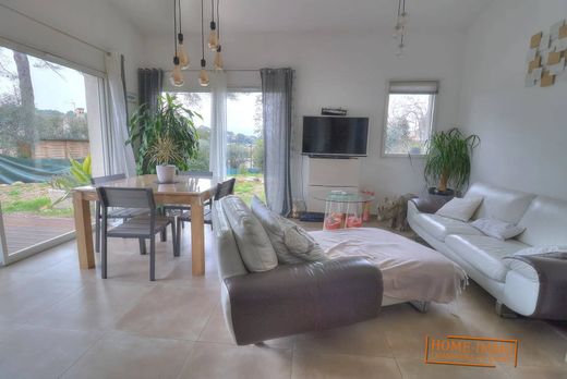 Luxury home in Vallauris, Alpes-Maritimes