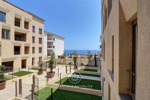 Apartment / Etagenwohnung in Calvi, Haute-Corse