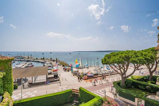 Apartment / Etagenwohnung in Cannes, Alpes-Maritimes